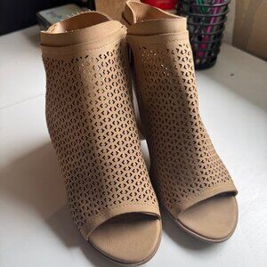 Coconuts Sandals